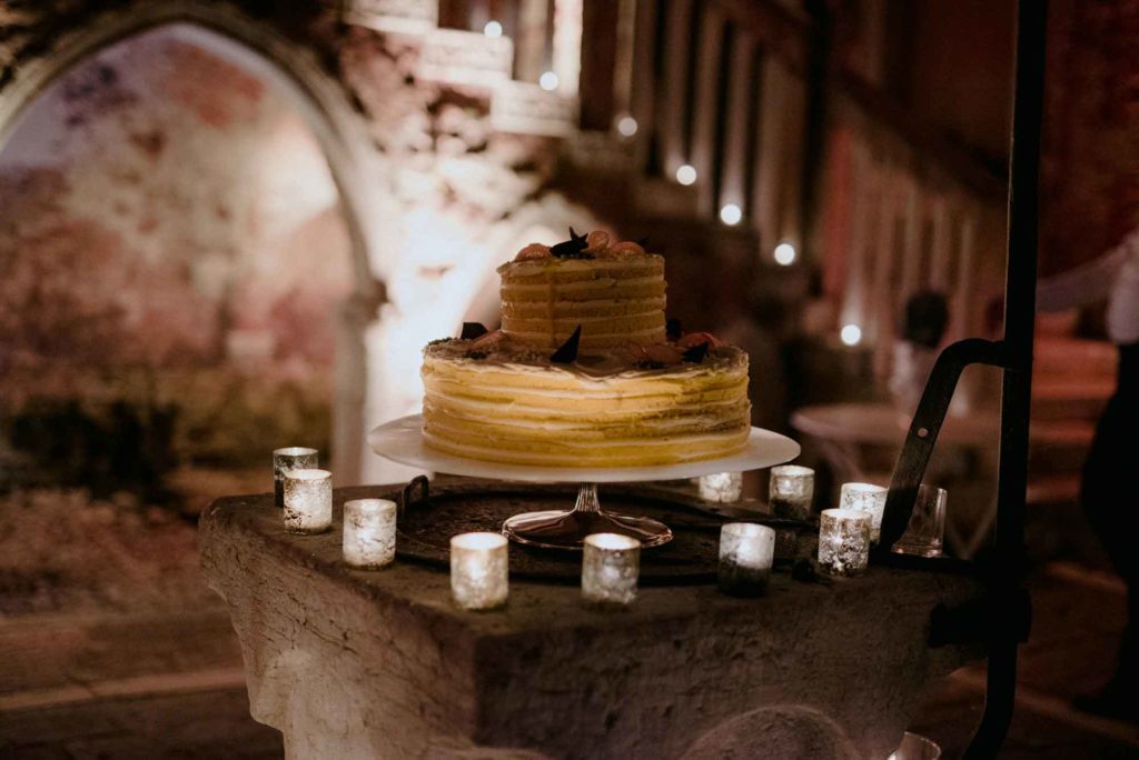candle cake wedding in venice